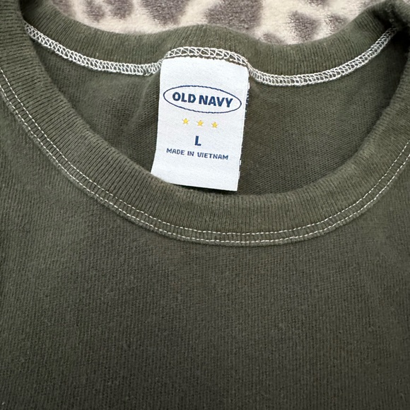 2004 Old Navy Cotton Long Sleeve Graphic Top in Green Size Large Men’s - Picture 9 of 17